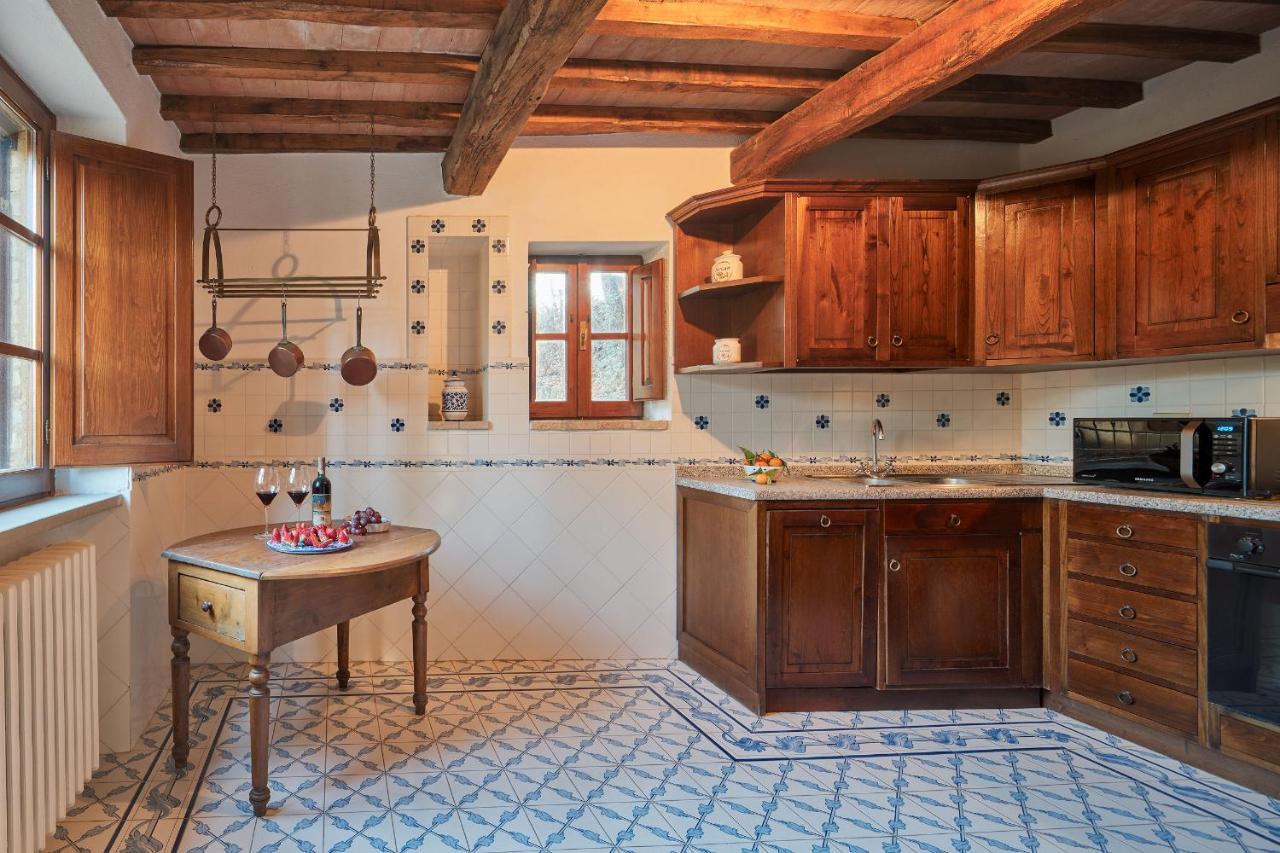 Country house Borgo Il Poeta